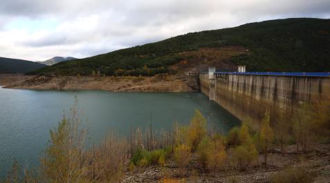 Los embalses de Navarra aumentan su reserva de agua tras las lluvias del último mes. En la imagen, el embalse de Itoiz el 25 de noviembre Los embalses de Navarra aumentan su reserva de agua tras las lluvias del último mes. En la imagen, el embalse de Itoiz el 25 de noviembre