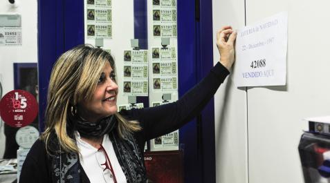 María Ángeles Celaya María Ángeles Celaya, lotera en Tafalla
