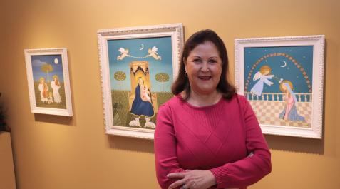 CarLa artista malagueña Carmen Corcelles, junto algunas de sus obras sobre la Navidad que presenta en la exposición CarLa artista malagueña Carmen Corcelles, junto algunas de sus obras sobre la Navidad que presenta en la exposición