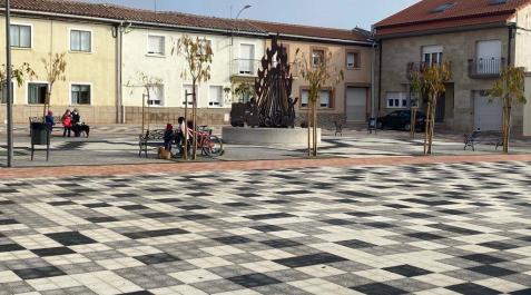 2021-2298846.JPG (36427781) Imagen de la plaza Diputación Foral de Navarra, una de las incluidas en las obras subvencionadas