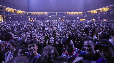 Actuación de Rigoberta Bandini en el Navarra Arena.
