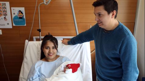 tercer nacimiento navarra Ariadna Elisabeth Cabrera Velásquez, junto a sus padres Richard Cabrera y Verónica Elisabeth Velásquez ha sido el tercer bebé nacido en Navarra este 2023