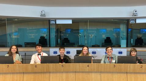 Abierto el proceso para que seis adolescentes de Pamplona viajen este año con ‘Destino Bruselas’ Abierto el proceso para que seis adolescentes de Pamplona viajen este año con ‘Destino Bruselas’