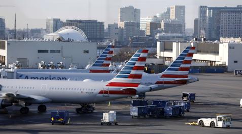 Aviones en el aeropuerto de Boston Aviones en el aeropuerto de Boston