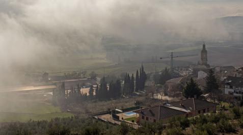 Niebla en Villamayor de Monjardín Niebla en Villamayor de Monjardín
