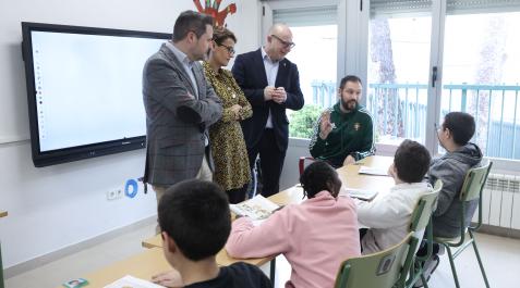 Un momento de la visita al centro Torre Monreal de Tudela Un momento de la visita al centro Torre Monreal de Tudela