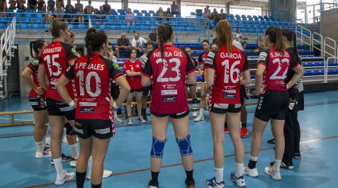 Zuazo Tiempo muerto de la plantilla del Zuazo durante un amistoso de pretemporada en Villava