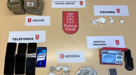 La Policía Foral desmantela en Pamplona un punto de venta de heroína La Policía Foral desmantela en Pamplona un punto de venta de heroína