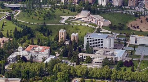 Universidad de Navarra Universidad de Navarra