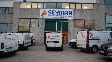 Instalaciones de Seyman en el polígono industrial de Mutilva Baja Instalaciones de Seyman en el polígono industrial de Mutilva Baja