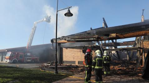 El incendio del Octógono retrasa la venta de las oficinas de Construcciones Juan Bautista Flores El incendio del Octógono retrasa la venta de las oficinas de Construcciones Juan Bautista Flores