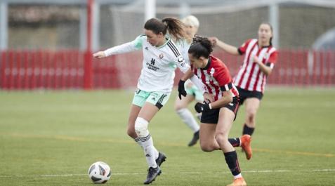 Un momomento del encuentro entre Osasuna Femenino y el Athletic disputado este sábado en Lezama Un momomento del encuentro entre Osasuna Femenino y el Athletic disputado este sábado en Lezama
