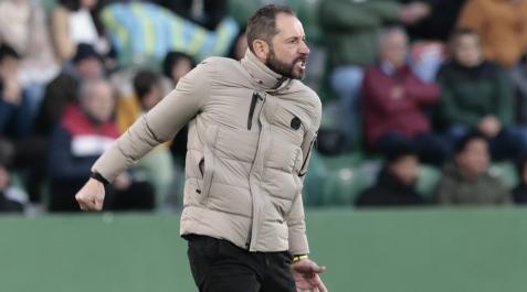 El entrenador del Elche, Pablo Machín, en el partido contra Osasuna Pablo Machín