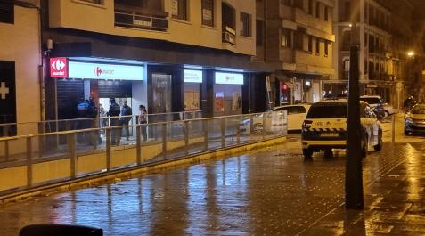Efectivos de la Policía Municipal en el lugar de los hechos Efectivos de la Policía Municipal en el lugar de los hechos