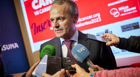 Manuel Piquer Manuel Piquer, directivo de Osasuna, representó a la entidad rojilla en la presentación de la Carrera de los Valientes