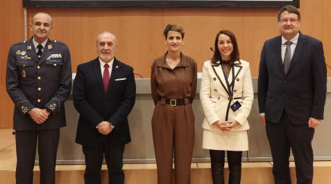 tracasa_INTSENT1 La presidenta, María Chivite, junto al consejero Juan Cruz Cigudosa, en la presentación del proyecto Intsen2