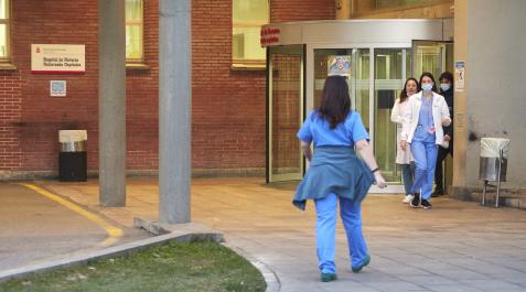 Hospital de Navarra Entrada del Hospital Universitario de Navarra, en el día en que comienza la huelga indefinida de médicos, en el Complejo Hospitalario de Navarra