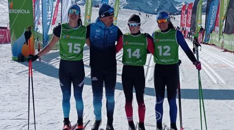 Ski1 Marta Moreno Catalunya) May Peus (presidente de RFEDI) Irati Cuadrado (Navarra)
y Martina Miquel (Catalunya), tras la prueba absoluta