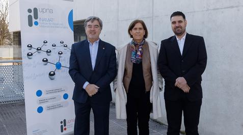 El nuevo equipo directivo del instituto de investigación INAMAT². De izda. a dcha., el subdirector, Rafael Rodríguez Trías; la nueva directora, Lola Ugarte; y el secretario, Fernando Bimbela El nuevo equipo directivo del instituto de investigación INAMAT². De izda. a dcha., el subdirector, Rafael Rodríguez Trías; la nueva directora, Lola Ugarte; y el secretario, Fernando Bimbela