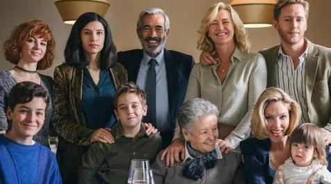 final-cuentame La idea sería despedir la última gran serie televisiva reuniendo a la toda la familia frente al televisor en plenas navidades