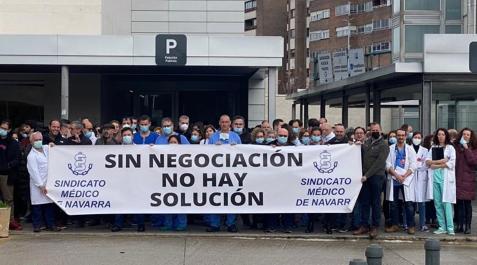 Concentración de médicos solicitando mejoras Concentración de médicos solicitando mejoras