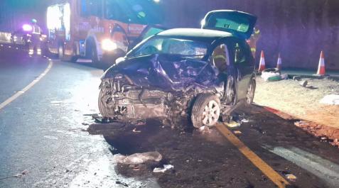 accidente-manises Estado en el que quedó uno de los vehículos tras el choque frontal en el que ha fallecido una niña de 10 años en Manises