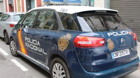 policia-nacional Un vehículo de Policía Nacional