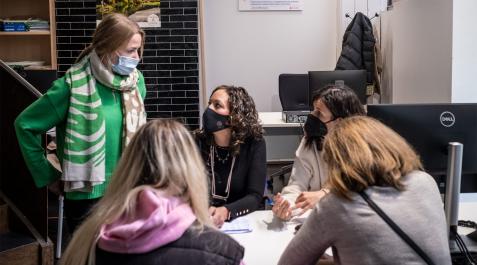 ucrania Equipo de trabajo de la oficina de atención a las personas desplazadas desde Ucrania