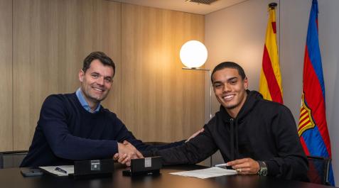 El Barça ficha a Joao Mendes, hijo de Ronaldinho, para el Juvenil El Barça ficha a Joao Mendes, hijo de Ronaldinho, para el Juvenil