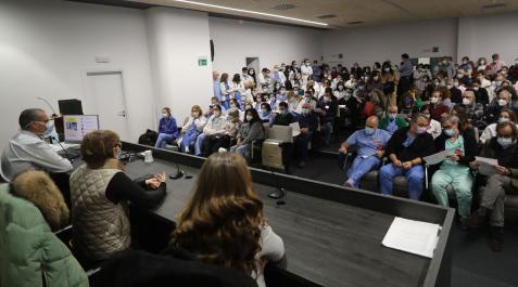 Asamblea de médicos celebrada en el Hospital Universitario de Navarra Asamblea de médicos celebrada en el Hospital Universitario de Navarra