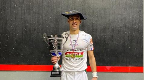 vmg2qKrv Luis Sánchez