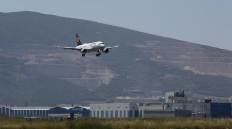 aeropuerto Condenan a Ryanair a indemnizar a un navarro por el daño moral causado por una cancelación