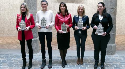 homenaje mujeres ayuntamiento pamplona homenaje mujeres ayuntamiento pamplona
