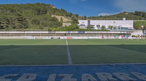 Izarra Vista del campo de fútbol del club Izarra en el polígono de Merkatondoa.