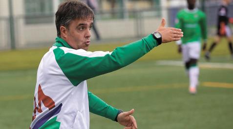 El entrenador Alfredo Ibero ‘Bebeto’ dirige un partido del San Juan en la presente temporada El entrenador Alfredo Ibero ‘Bebeto’ dirige un partido del San Juan en la presente temporada