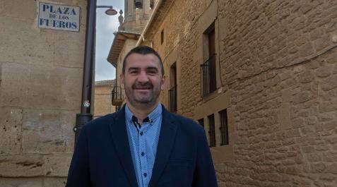 Ángel Moleón Segura lleva tres legislaturas como alcalde de Arróniz y buscará en los comicios de mayo la cuarta Ángel Moleón Segura lleva tres legislaturas como alcalde de Arróniz y buscará en los comicios de mayo la cuarta