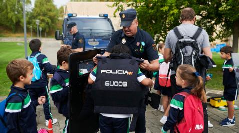 Policía Nacional x