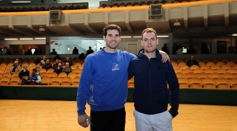 José Javier Zabaleta y Unai Laso, en el frontón Labrit
