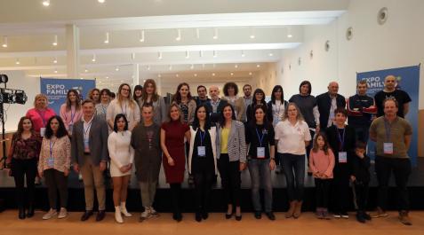 Foto de familia de la quinta edición de 'Expofamily', la feria de Diario de Navarra y Brandok