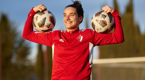 valero A: J.P. Urdíroz
F: 16-03-2023
P: Maite Valero
L: Pamplona
T: Instalaciones del C.A. Osasuna en Tajonar. Entrevista a Maite Valero, jugadora del Osasuna Femenino A