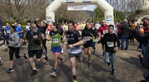 Fotos de la carrera solidaria en Pamplona organizada por la ONG Alboan. Fotos de la carrera solidaria en Pamplona organizada por la ONG Alboan.