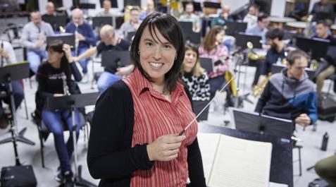 Isabel González Villar, unos instantes antes de comenzar el martes el primero de los tres ensayos con los músicos de La Pamplonesa para el concierto del 21 de marzo Isabel González Villar, unos instantes antes de comenzar el martes el primero de los tres ensayos con los músicos de La Pamplonesa para el concierto del 21 de marzo