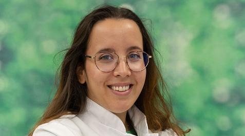 Angela-Bella-cima-beca-inmunologia Ángela Bella, estudiante de doctorado del Cima Universidad de Navarra