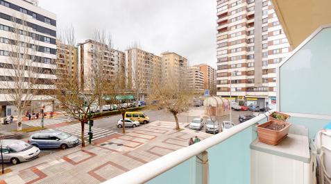 A la venta piso reformado en pleno Sancho el Fuerte A la venta piso reformado en pleno Sancho el Fuerte