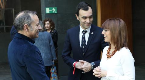 Sánchez de Muniáin, Ansa y Valdemoros, de Navarra Suma Sánchez de Muniáin, Ansa y Valdemoros, de Navarra Suma