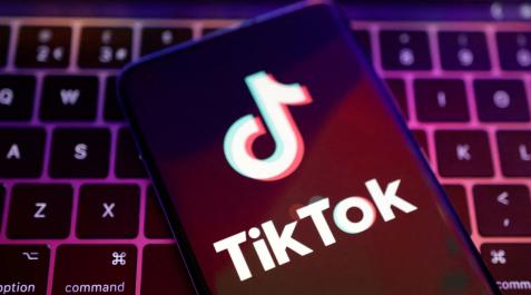 tiktok Un móvil con la aplicación TikTok