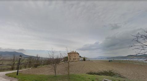El señorío de Oriz, en la actualidad, junto a la autopista de Navarra Señorío de Oriz