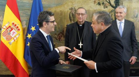 Cambio de notas entre Bolaños y el Nuncio Apostólico Monseñor Bernardito Auza Cambio de notas entre Bolaños y el Nuncio Apostólico Monseñor Bernardito Auza