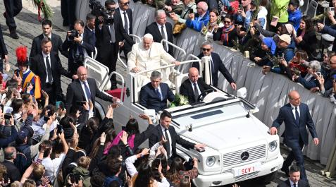 El papa Francisco, este domingo en la celebración del Domingo de Ramos El papa Francisco, este domingo en la celebración del Domingo de Ramos