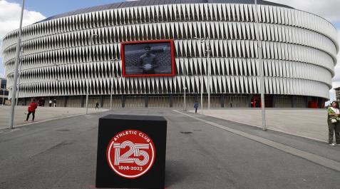 San Mamés Exterior del estadio San Mamés un día antes de la vuelta de la semifinal de la Copa del Rey entre Athletic y Osasuna.